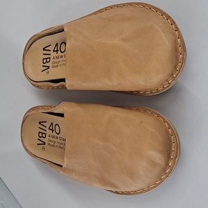 NEW Viba Roma tan leather sz 40 Without Box or Tags, See Bottom, Removeable Sole